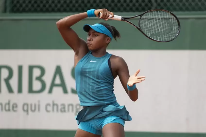 14-year-old Cori Gauff scores another huge win in Paris to enter the QF