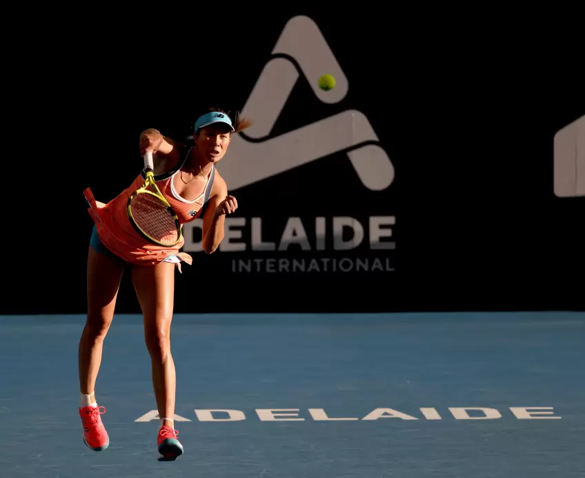 Adelaide International: Danielle Collins stuns Ashleigh Barty in pre-quarters