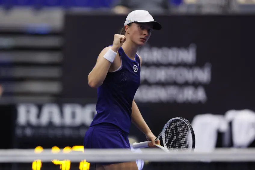 AGEL Open: Iga Swiatek sets title showdown against home hopeful, Barbora Krejcikova