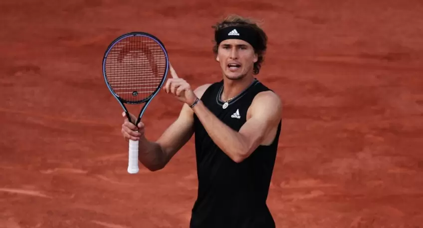 Alexander Zverev shows respect for Roman Safiullin after French Open clash