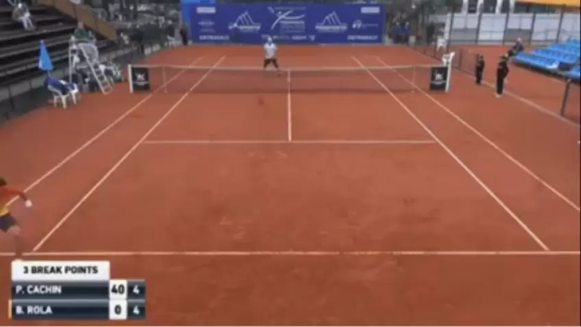 Amazing tweener lob by Pedro Cachin