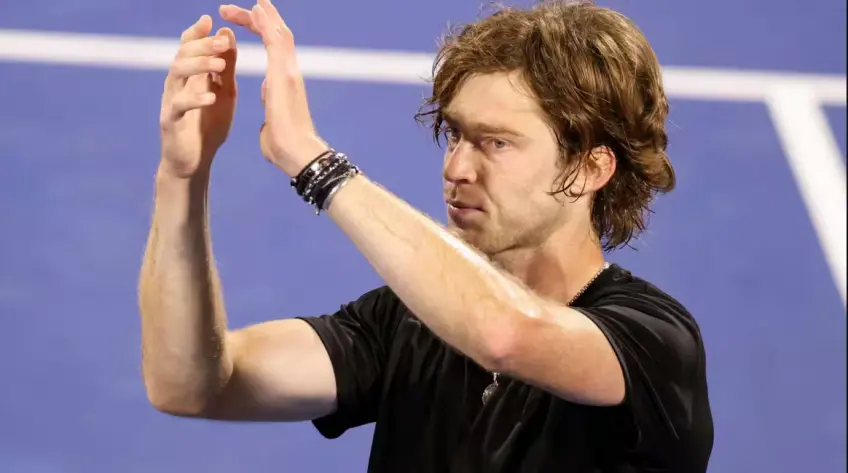 Andrey Rublev after saving 5 MPs: How many more Christmas presents I have left?