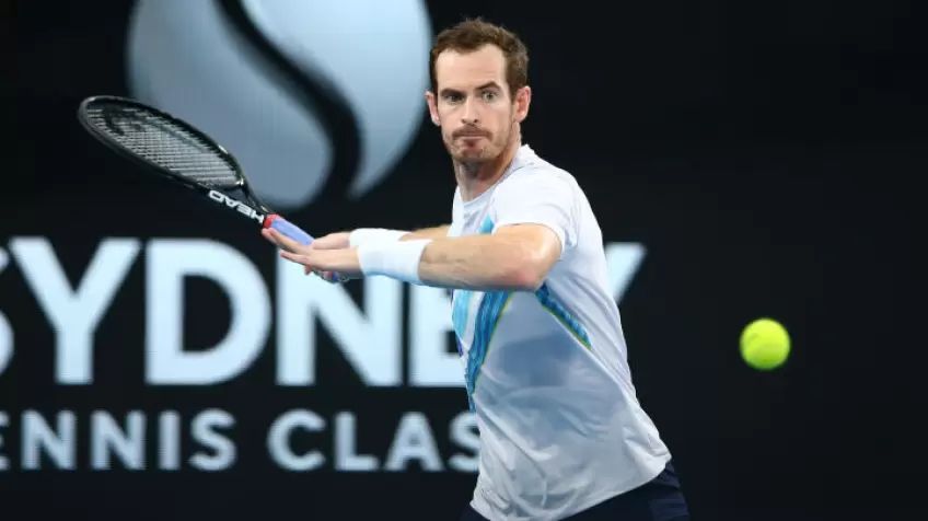 Andy Murray congratulates Aslan Karatsev after losing Sydney final