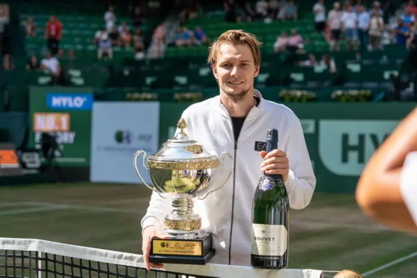 ATP Halle: Alexander Bublik tops Andrey Rublev for career-best title