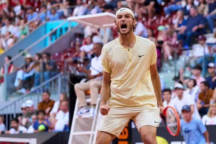 ATP Madrid: Taylor Fritz dominates with serve and beats Cristian Garin