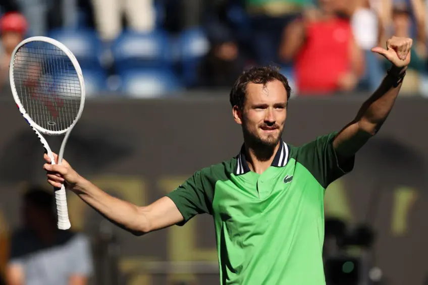 Australian Open: Daniil Medvedev tops Nuno Borges, reaches QF