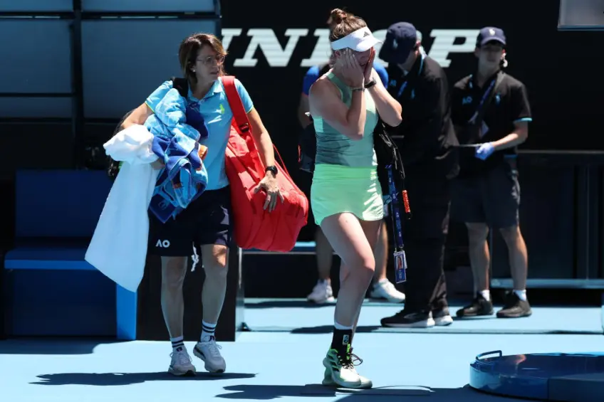 Australian Open: Elina Svitolina leaves court in tears, gives 'sad' details in press