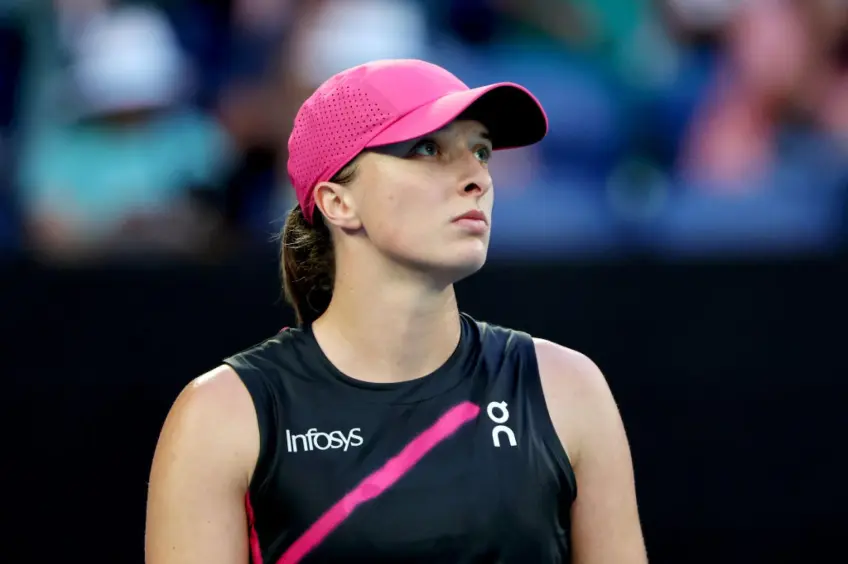 Australian Open: No. 1 seed Iga Swiatek suffers shock third-round loss to No. 50 