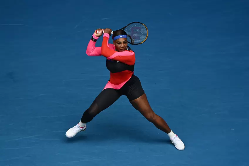 Australian Open: Serena Williams makes a fiery start against Laura Siegemund