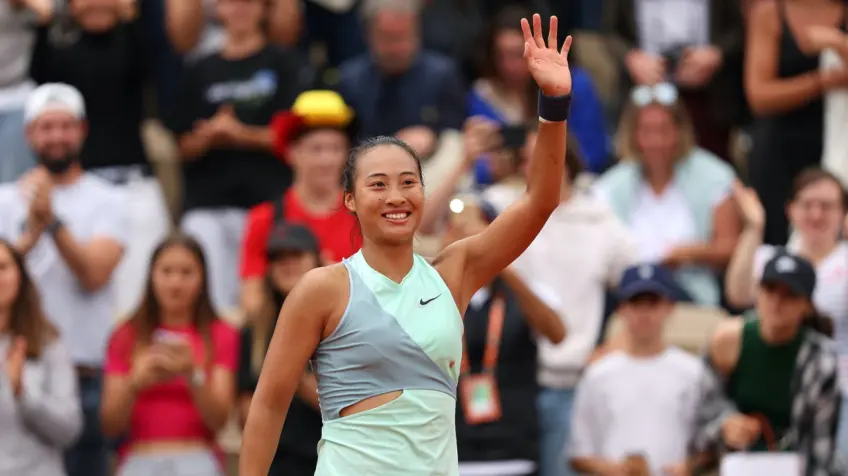 China top player Qinwen Zheng provides politically correct answer on Peng Shuai case 