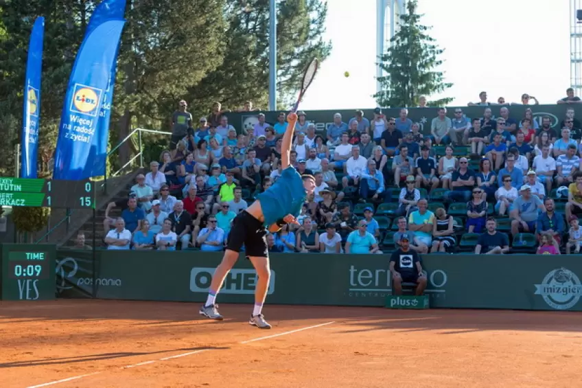 De Minaur, Hurkacz, Munar and Djere lead the youngsters charge