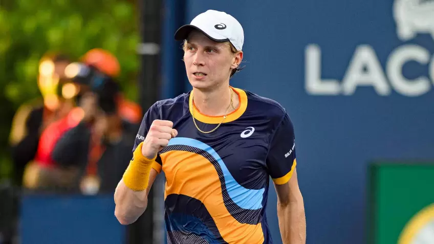 Emil Ruusuvuori reacts to upsetting No. 1 seed Aslan Karatsev in Nur-Sultan