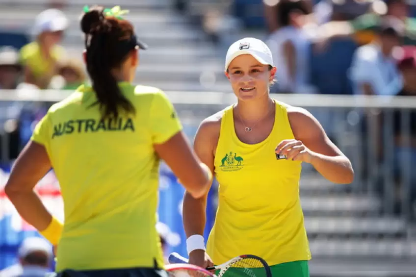 Fed Cup: Australia edges Ukraine. Romania, Italy and Slovakia march on