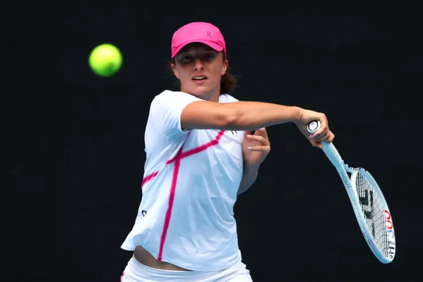 Iga Swiatek on 'weird journeys' she & her first Slam final rival have had since 2020