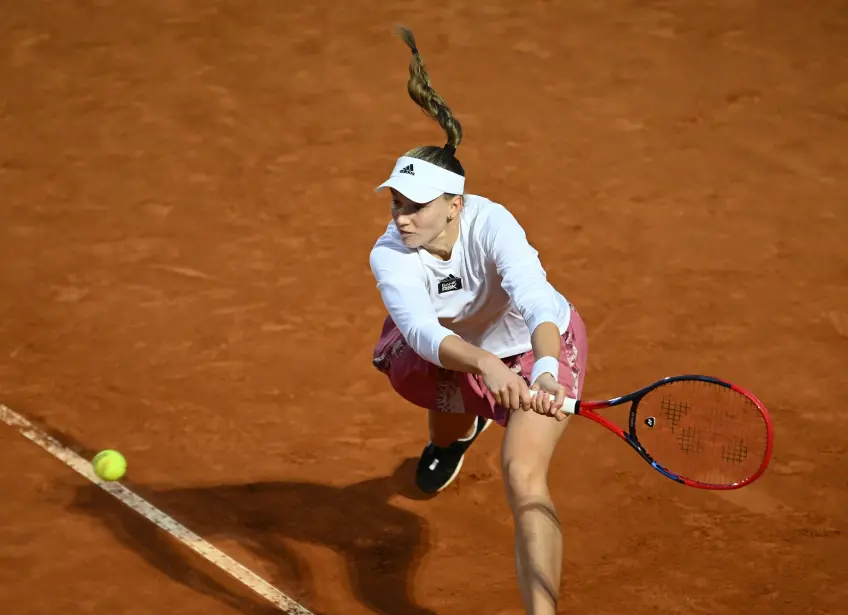 Italian Open: Elena Rybakina sees off Jelena Ostapenko; reaches maiden finale in Rome