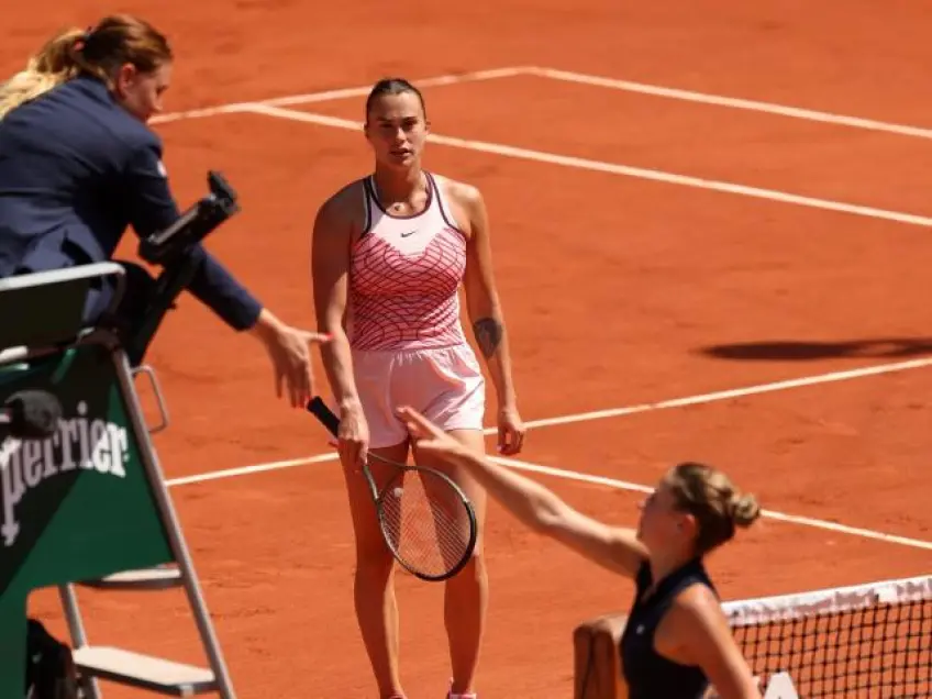 Marta Kostyuk rips 'embarrassing' French Open crowd after being booed off the court