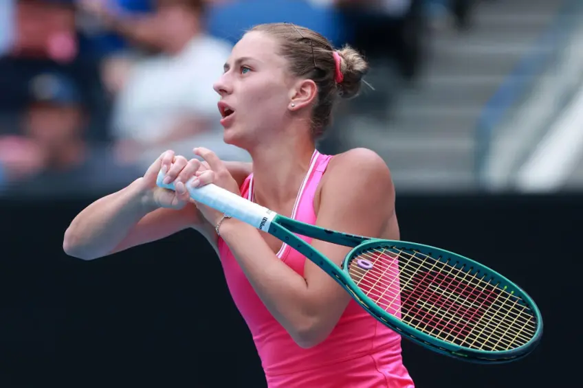 Marta Kostyuk shades Emma Raducanu, destroys US Open 