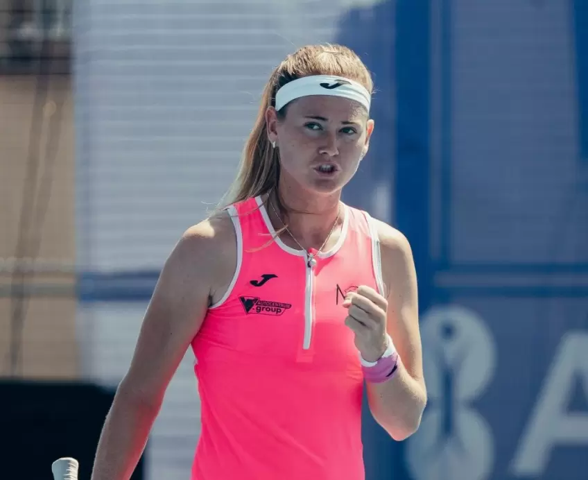 Prague Open: Marie Bouzkova sets exciting last-8 match against Oksana Selekhmetova