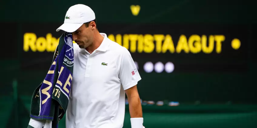 Roberto Bautista Agut latest player to test positive for virus at Wimbledon