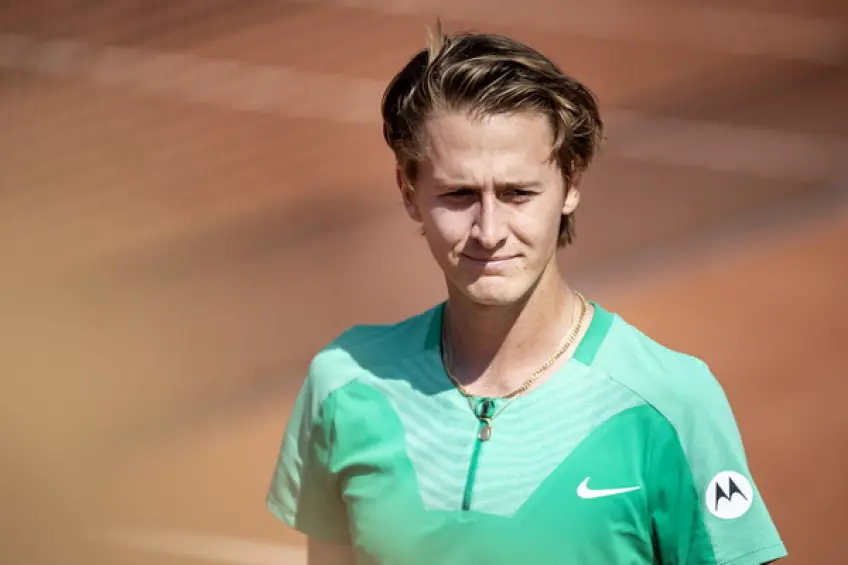 Roland Garros: Sebastian Korda falls in round two