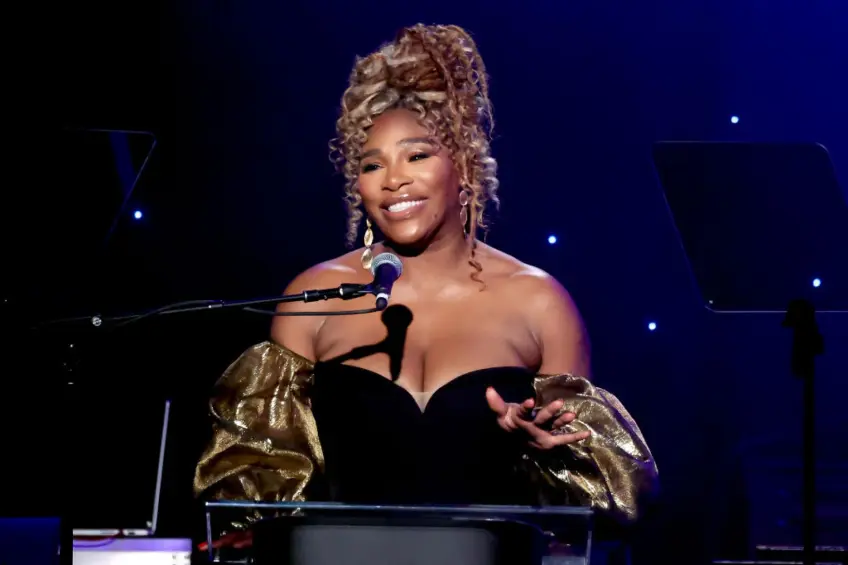 Serena Williams jumps on plane to introduce her favorite band at Grammys