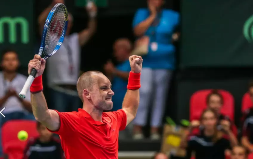 Steve Darcis to coach Yanina Wickmayer in Nottingham