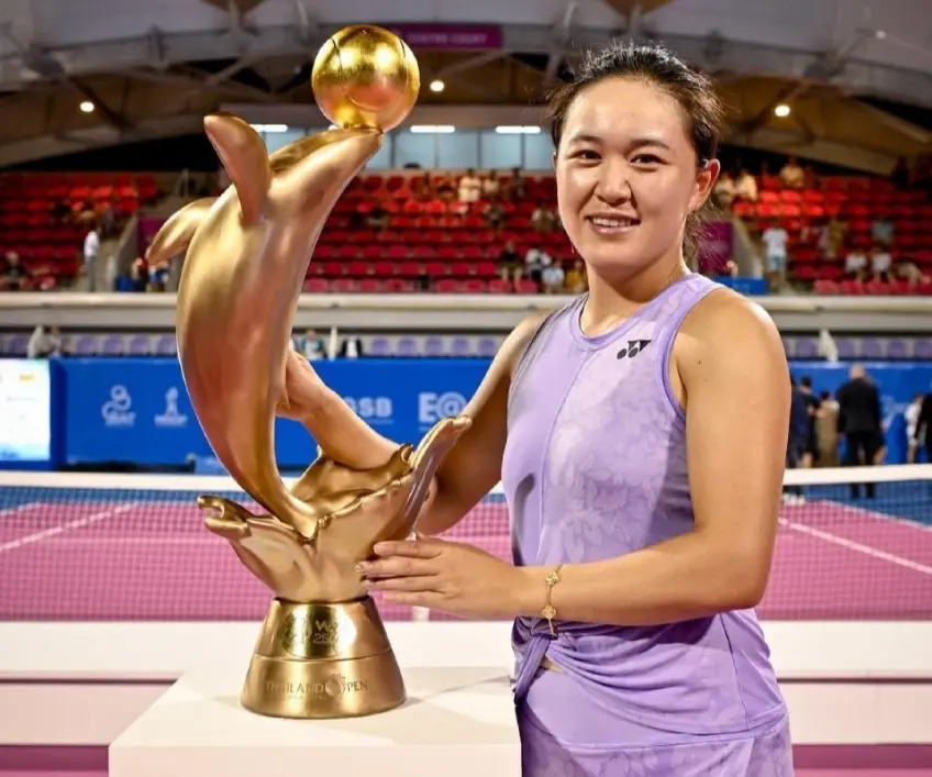 Thailand Open: Lin Zhu bests Lesia Tsurenko for career first trophy