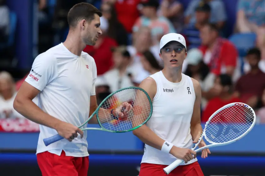 United Cup: Iga Swiatek, Hubert Hurkacz suffer first mixed doubles loss in decider 