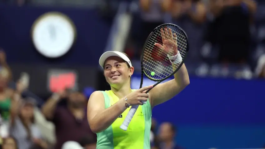 US Open: Maverick Jelena Ostapenko makes her way past Iga Swiatek into last-8