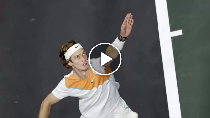ATP Rotterdam 2022: Andrey Rublev IMITATES Benoit Paire!