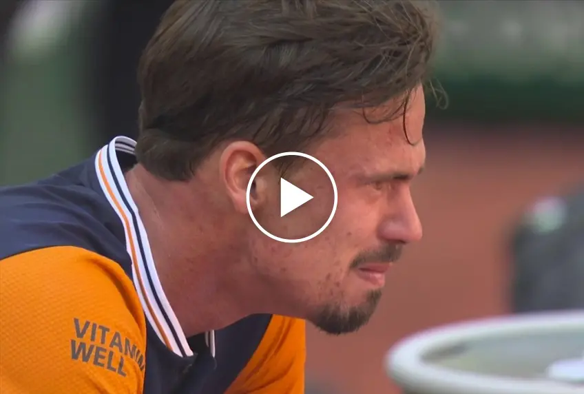 Roland Garros: Daniel Altmaier in tears after the victory against Jannik Sinner