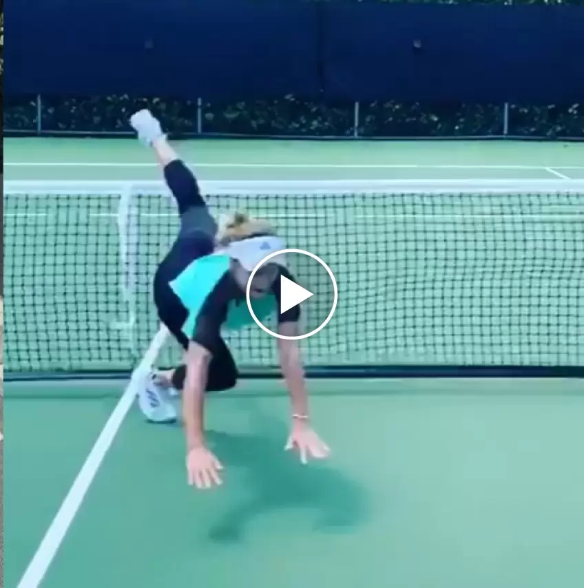 Anna Kalinskaya falls while jumping over the net: That's how my 2020 is going