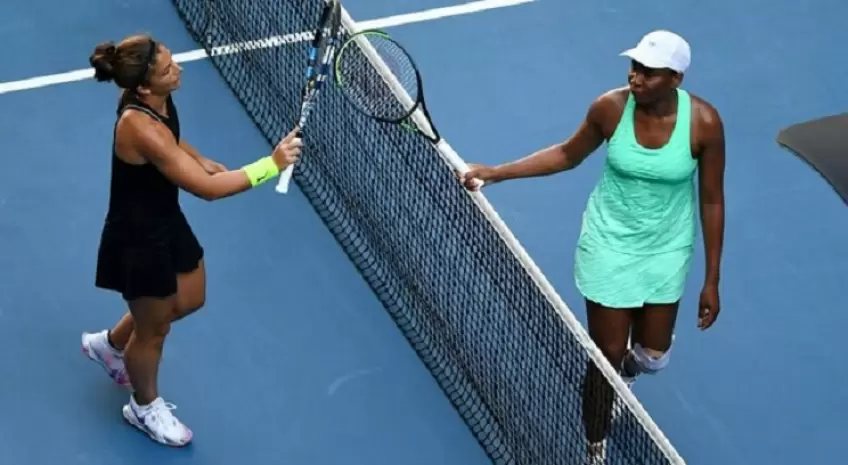 Venus Williams' fans attack Sara Errani on social media!