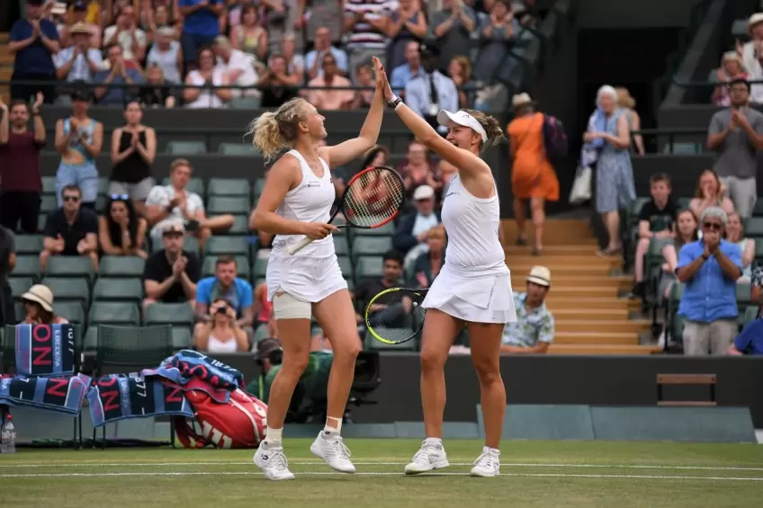 Wimbledon: Barbora Krejcikova, Katerina Siniakova oust top seeds for title