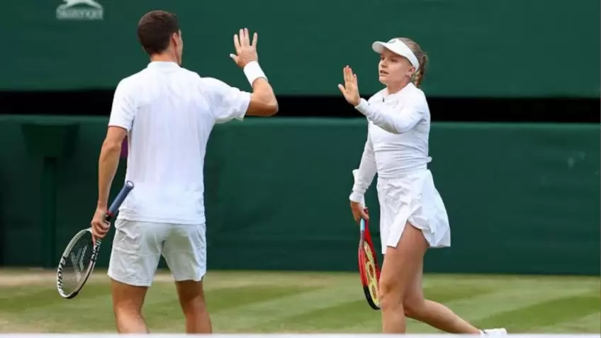 Wimbledon: Neal Skupski, Desirae Krawczyk win mixed doubles title