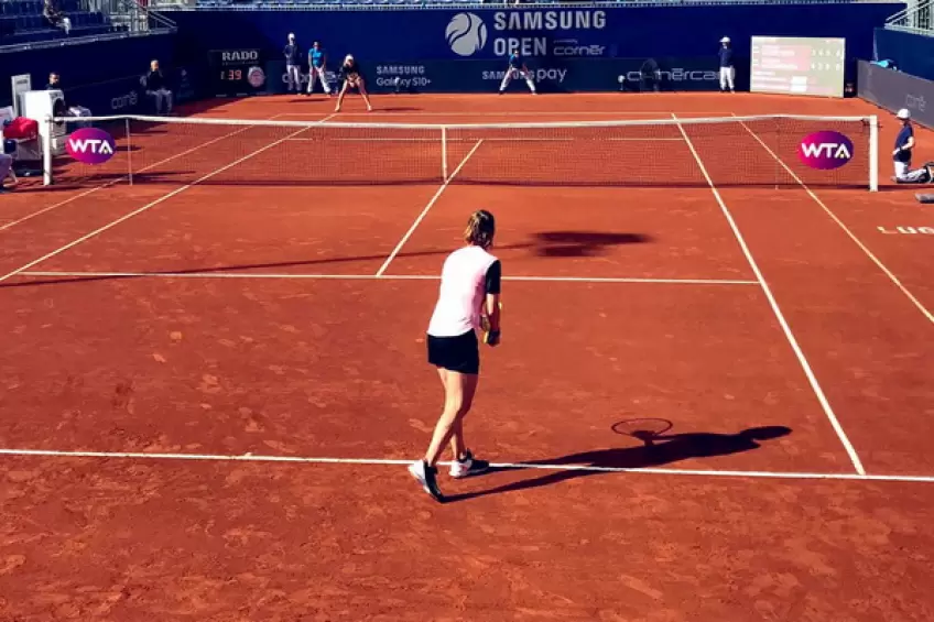 WTA Lugano: Svetlana Kuznetsova returns. Cirstea and Van Uytvanck win