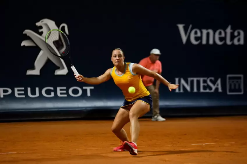 WTA Palermo: Elisabetta Cocciaretto stuns Donna Vekic. Sara Errani and Ferro advance